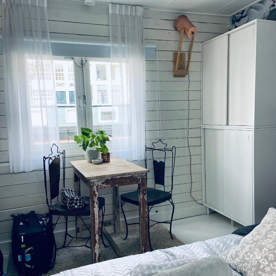 Houseboat Bonnie Panzió Amszterdam Kültér fotó